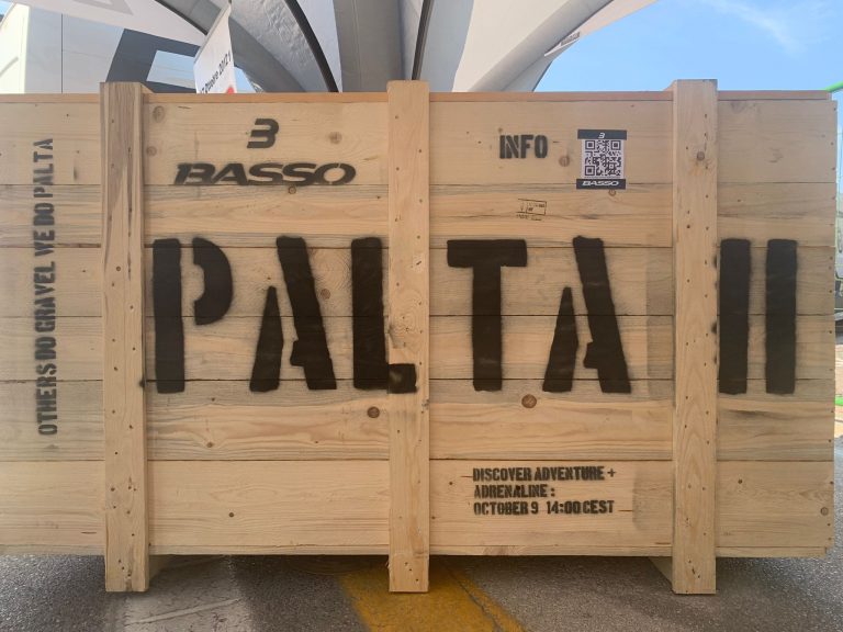 ITALIAN BIKE FESTIVAL 2021 / Tanti segreti sotto lo stand di Basso: cosa si nasconderà? (VIDEO)