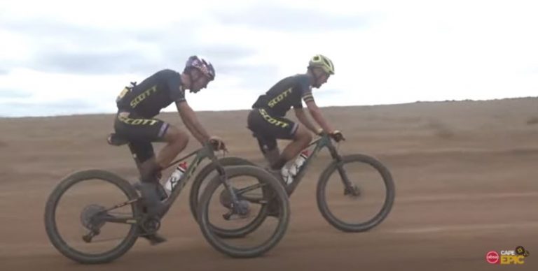 Cape Epic 2022, 2ª tappa: Schurter e Forster galattici, vittoria super