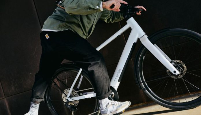 Commuter ON 8 LTD