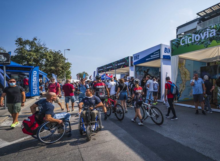Turismo e bici: a Italian Bike Festival 2022 una vetrina del viaggio in bicicletta￼