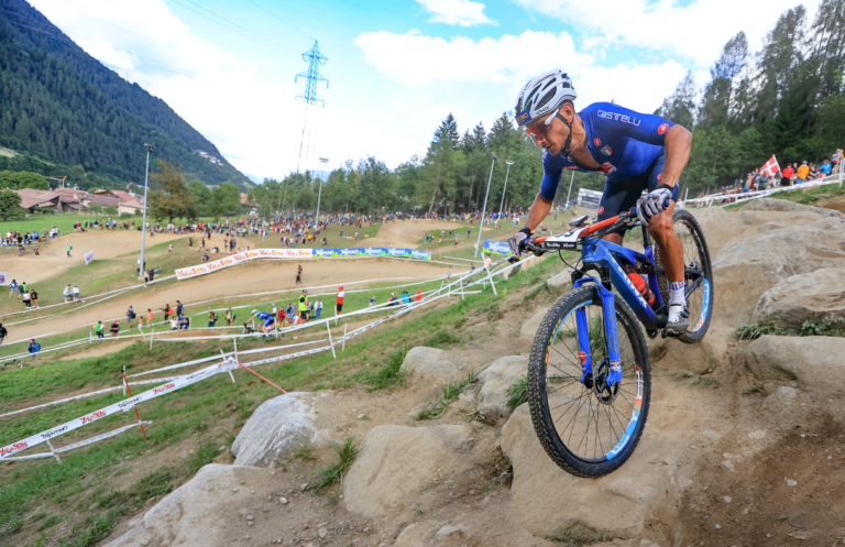 Warner Bros si prende la Coppa del Mondo di Mtb