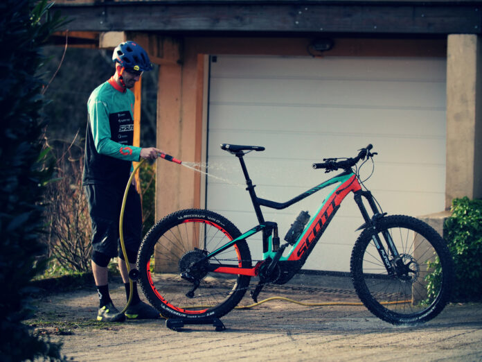 pulizia lavaggio bici Scott