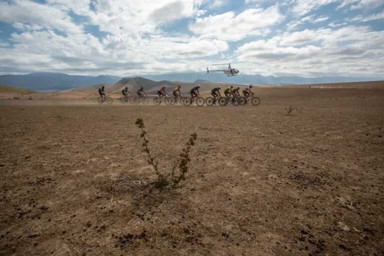 Cape Epic: oggi si parte con 26 km di prologo