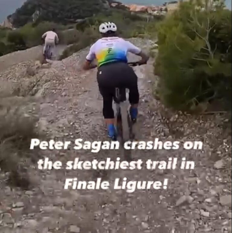 Sagan si allena a Finale Ligure, non mancano la gioia e le cadute