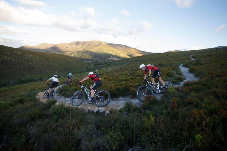 Cape Epic, Fasolis e la prova percorso: «Mangeremo parecchia polvere nonostante la pioggia» (AUDIO)