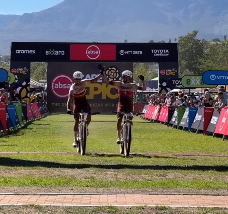 Cape Epic #4: altri colpi di scena, perdono terreno Schurter con Fini e Rabensteiner con Porro. Ritirato Rosa