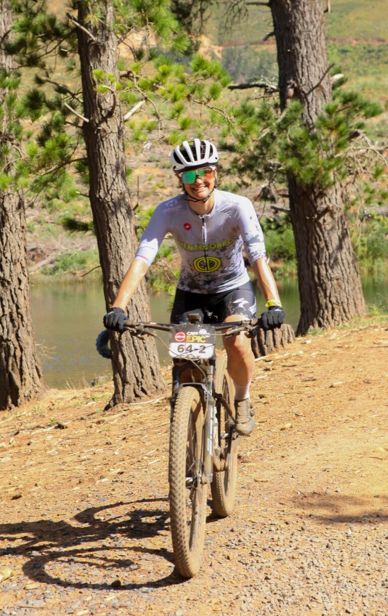 Cape Epic, Costanza Fasolis ci porta dentro l’evento più duro del mondo. Vai col bike check (VIDEO)