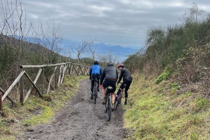 Vesuvio-Gravel-10105275_956271345595373236_n