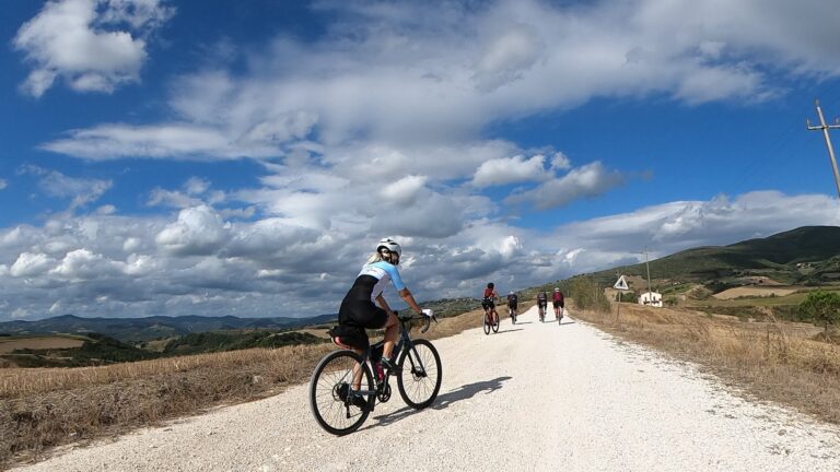 Tutto quello che devi sapere sulla Francigena Bike Adventure