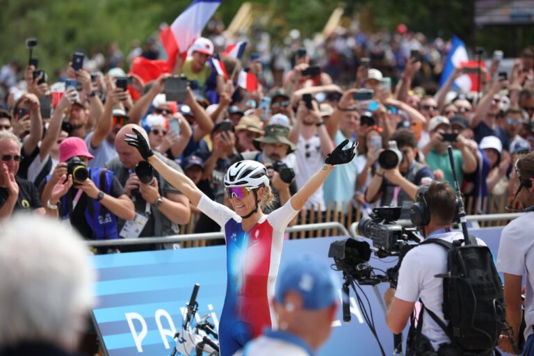 Olimpiadi, Ferrand-Prévôt e Marchand portabandiera nella cerimonia di chiusura