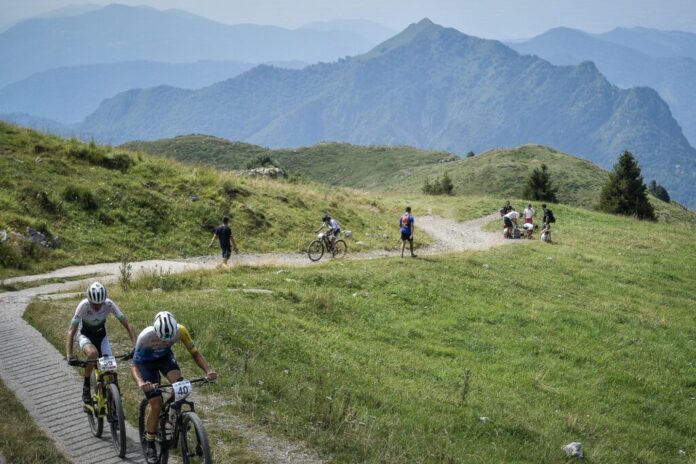 02F632E1-E063-4D51-94DC-25948A9E02B8_1_201_a-1024x683 Stragölem MTB