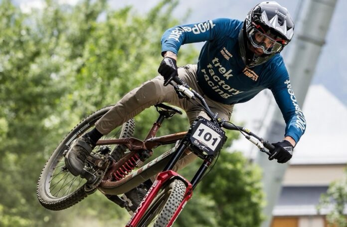 @hauserchris_ is parting ways with @trekbikes after two years racing on a Session with @join.the Hauser
