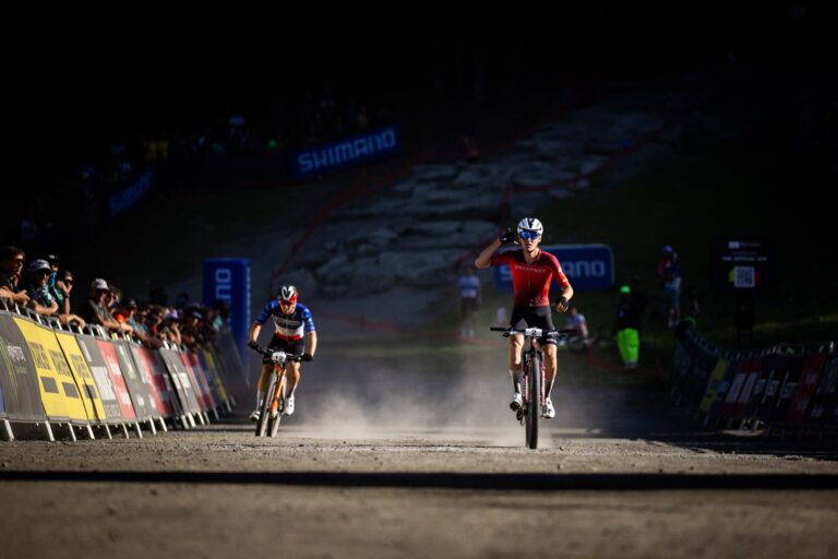 Coppa del Mondo XCC, La Thuile: Boichis di forza su Martin, Avondetto in top 10