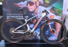 IBF 2026/ La Pinarello Dogma XC di Tom Pidcock all’International Bike Festival: tra polvere iridata e tecnologia SRAM Pinarello