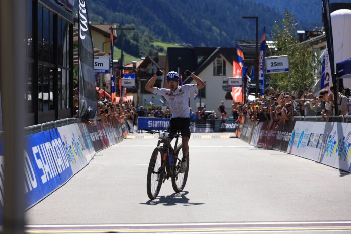 Andreas Seewald 32 pollici Andreas Seewald 32 pollici