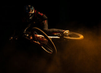 Fox JG6: la collezione Jackson Goldstone, capi e prezzi Fox JG6